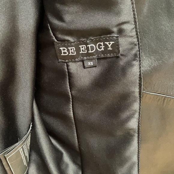 Star Sewn Leather Jacket - Picture 5 of 7